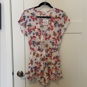 Flower Romper. Size: S. BRAND NEW. COTTON CANDY LA
